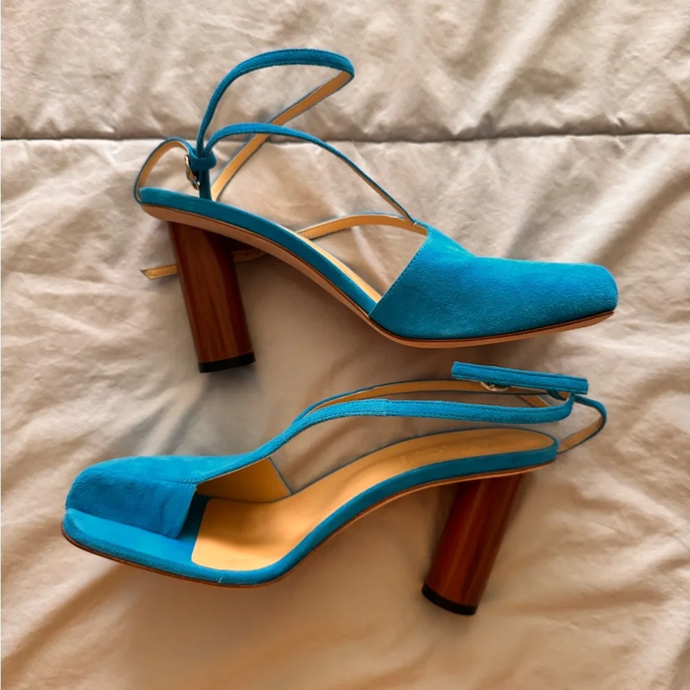 Awake Mode Christine Sandals - Picture 6 of 9